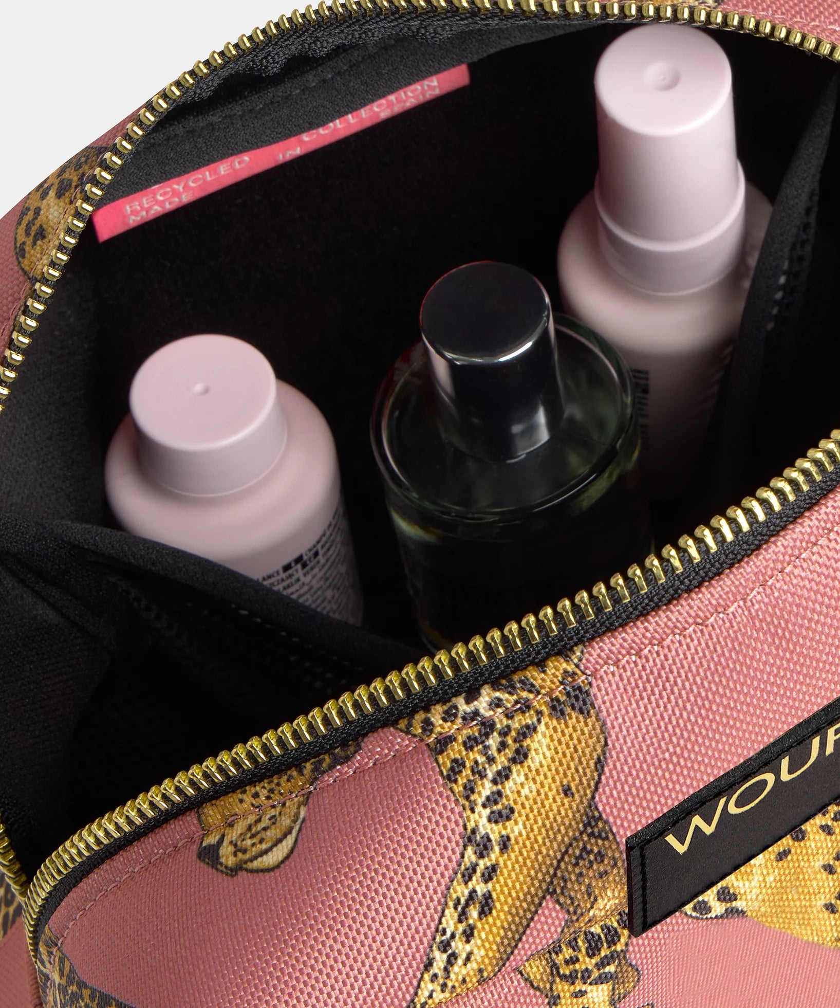 BLUSHLEOPARDTOILETRYBAG1_3afc74c0-a9c6-4845-a63b-f5daaa84ab07.webp