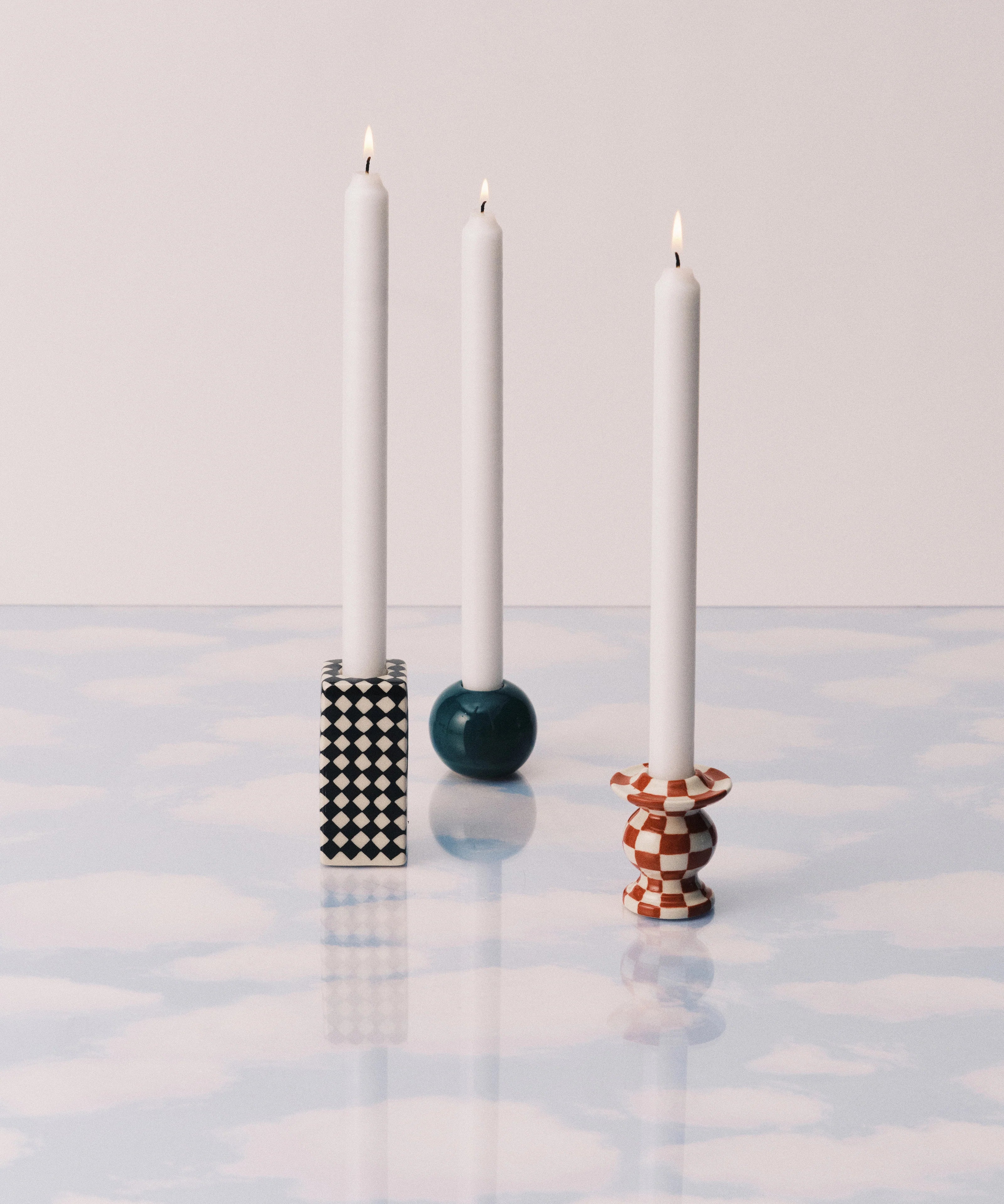 Copiadecandleholderred_black.webp