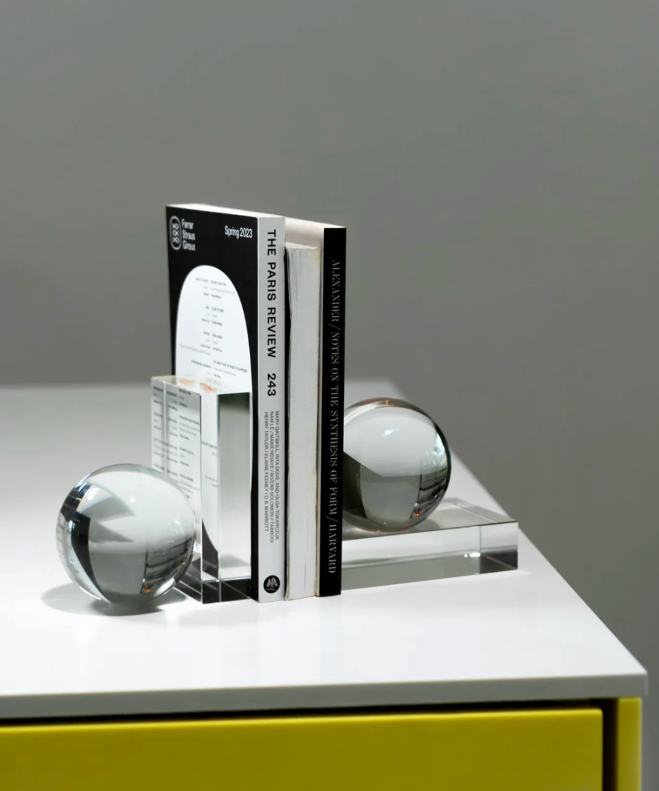 DROPSBOOKENDS2.png