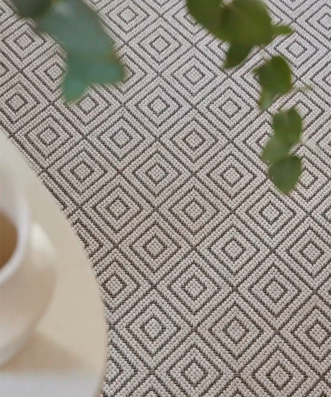 Maya_Rhombus_Linen_03.webp