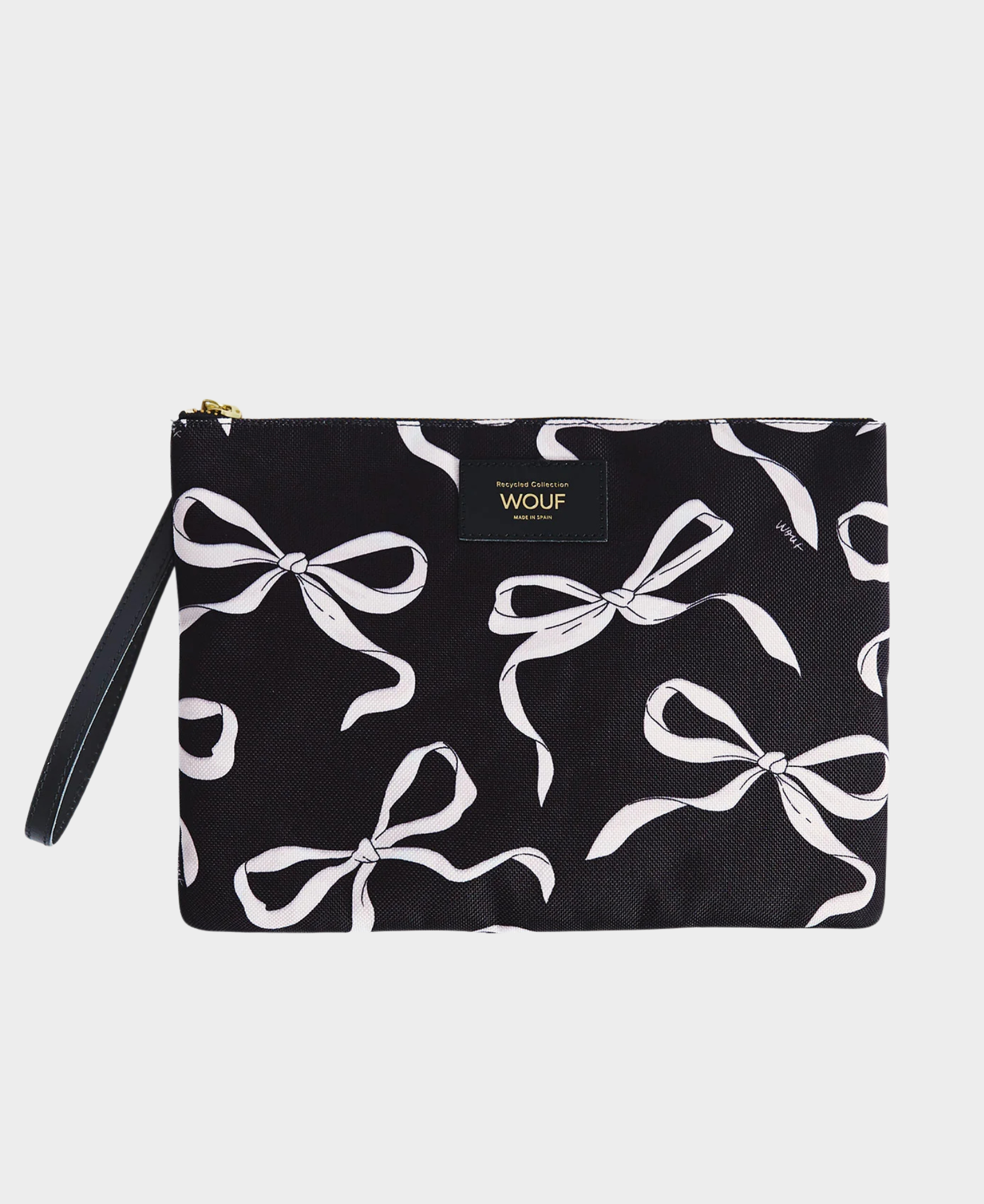 Carlota XL Pouch Bag