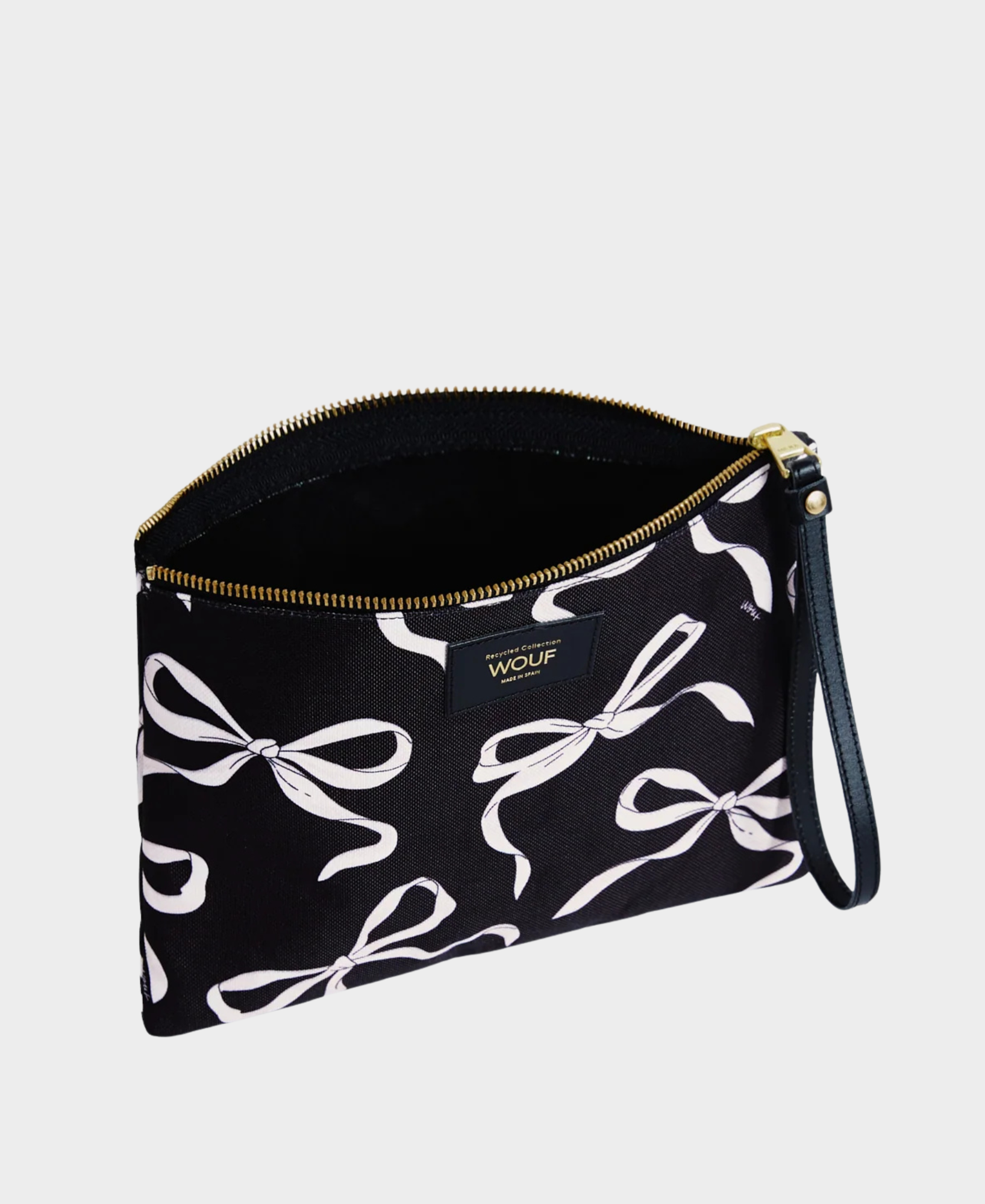 Carlota XL Pouch Bag