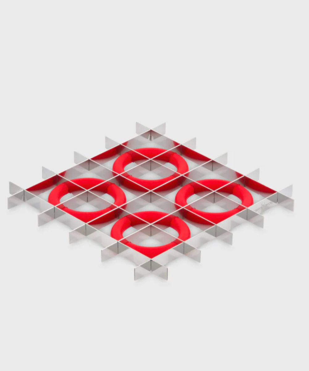 HOVER TRIVET