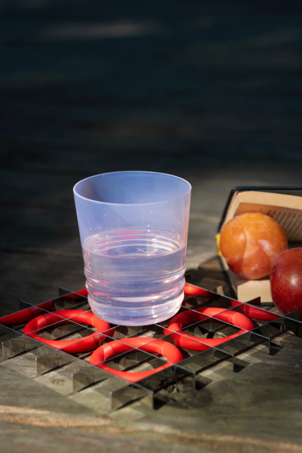 HOVER TRIVET