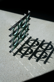 HOVER TRIVET